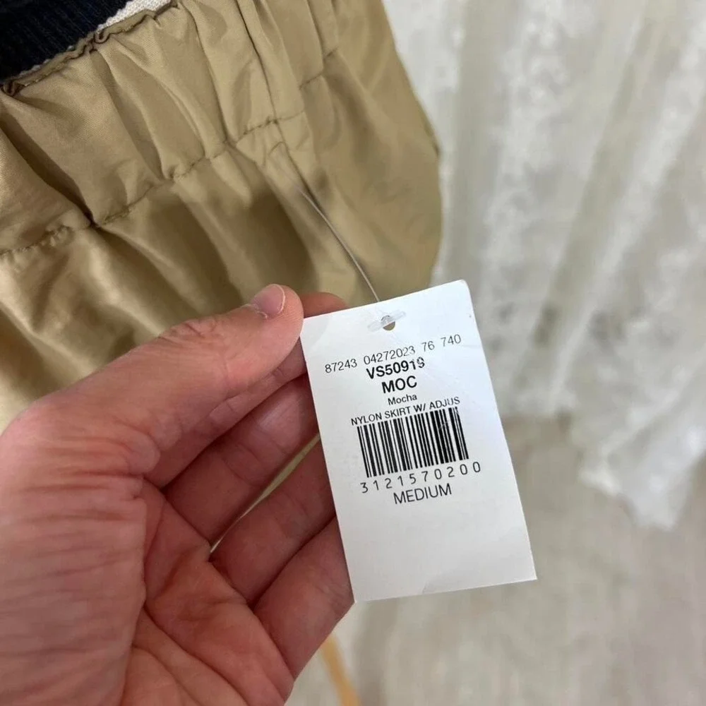 Buckle NWT Women's Cargo Skirt‎ Size Medium Tan Adjustable Belt
